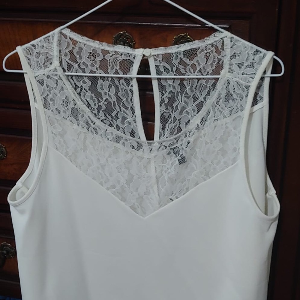 Top - Picture 2 of 2